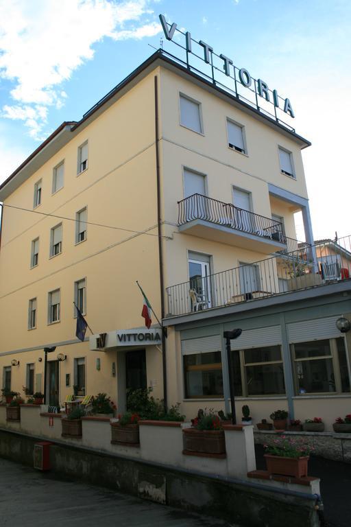 Hotel Vittoria Chianciano Terme Exterior foto